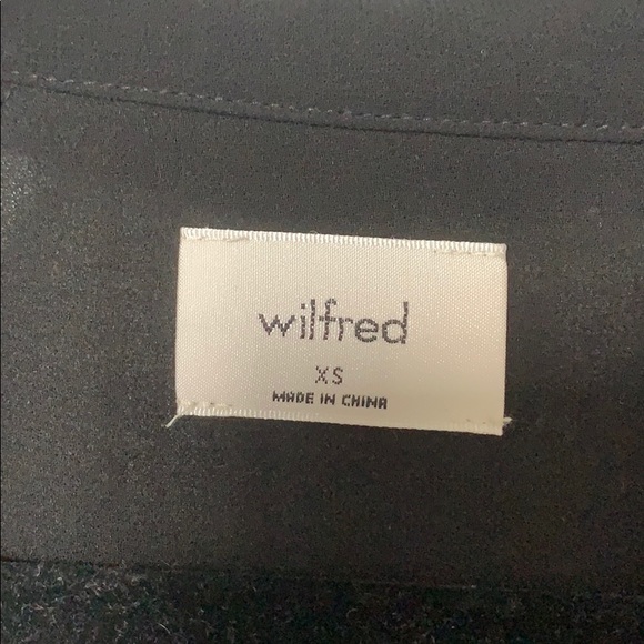 Wilfred black chiffon cropped blouse - Picture 2 of 4